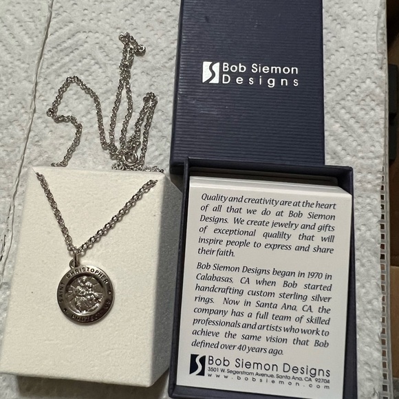 Bob Siemon Designs beautiful Christian stamped necklace NWT in original box - Picture 7 of 9